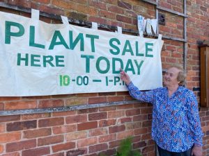 sign showing plant sale